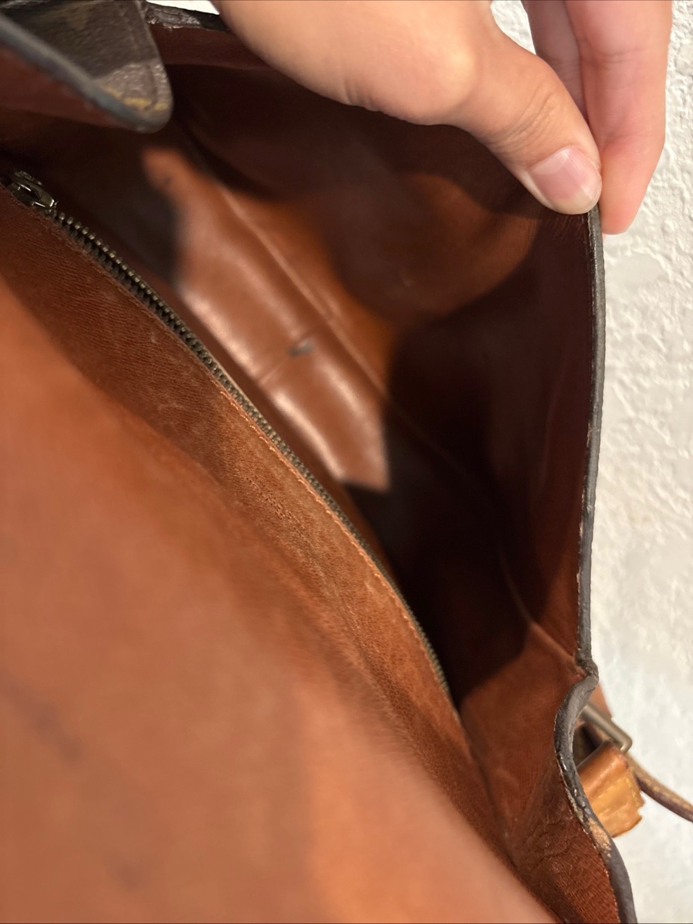 Louis Vuitton GM Saint Cloud Brown Monogram Crossbody Bag - Picture 12 of 16
